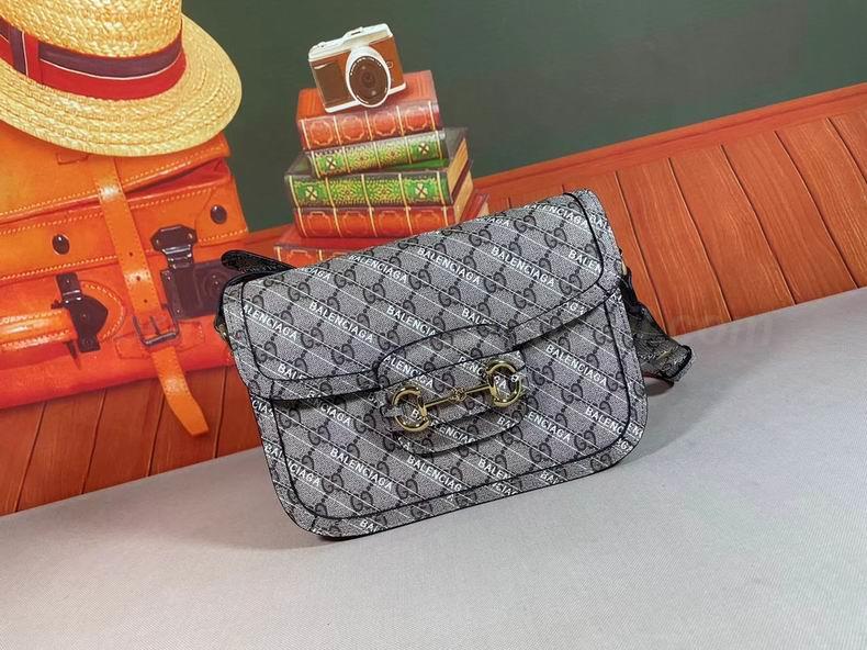 Gucci Handbags 137